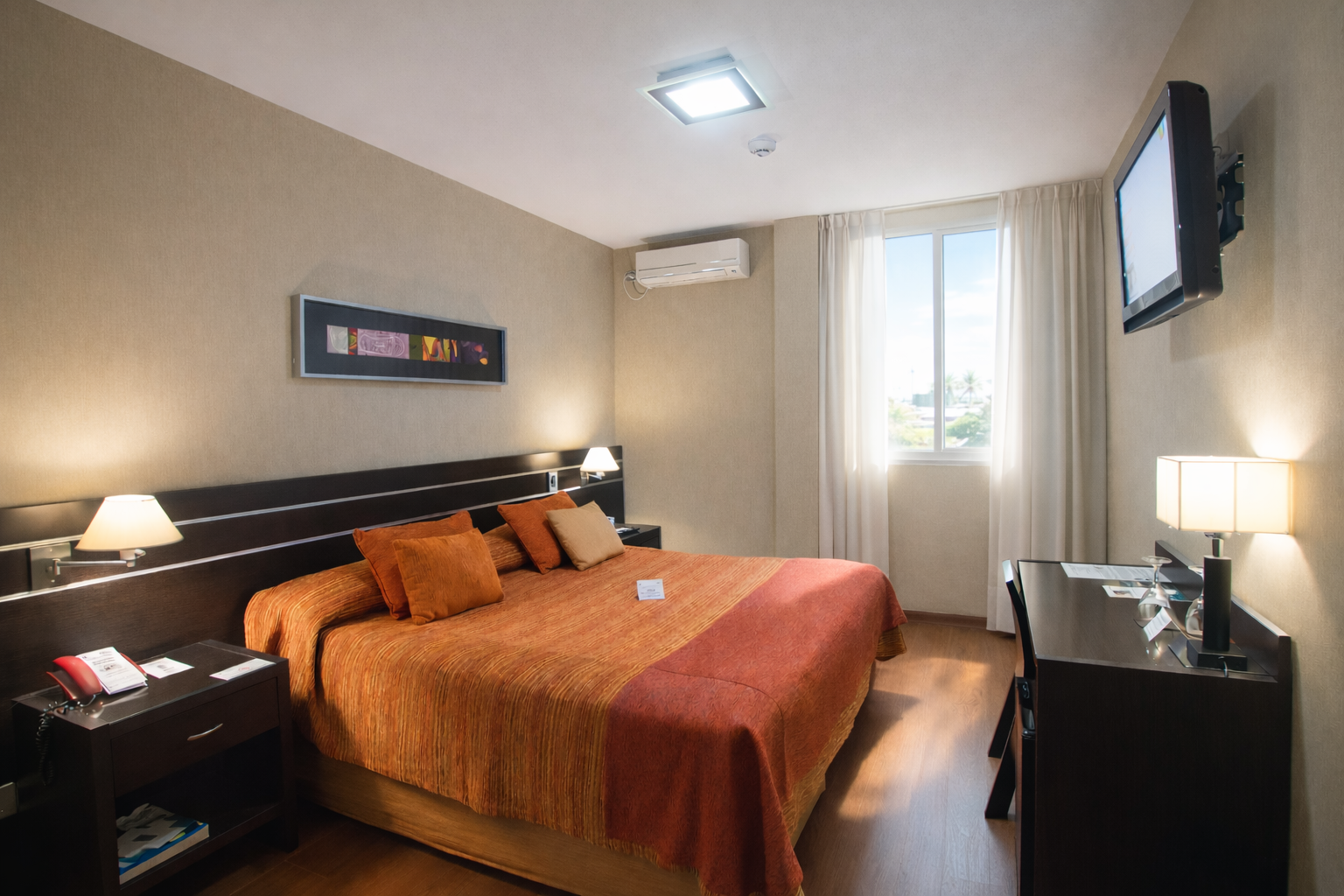 Habitación Master Doble del Hotel Francia Tucumán