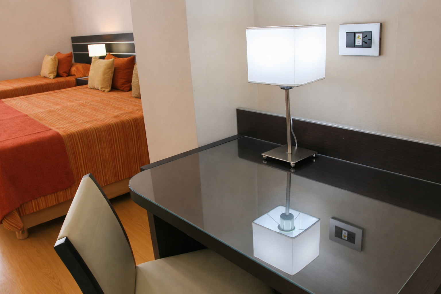 Habitación Master Triple del Hotel Francia Tucumán